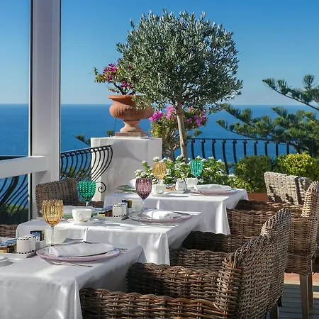 Hotel La Minerva 5*