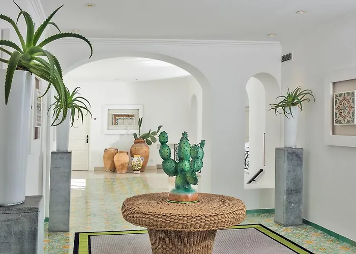 La Minerva Отель 5*