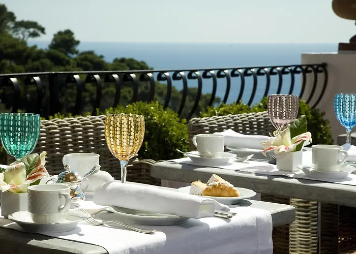 La Minerva Капри