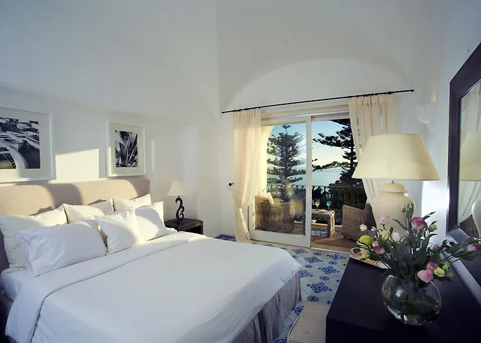 La Minerva Отель