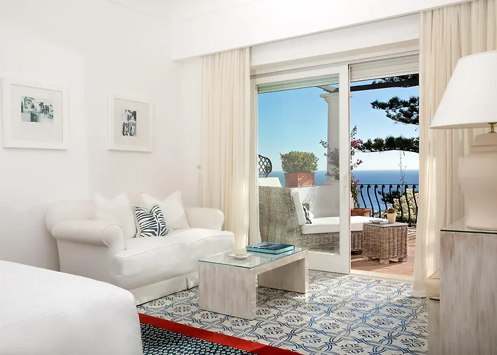 Отель La Minerva Капри