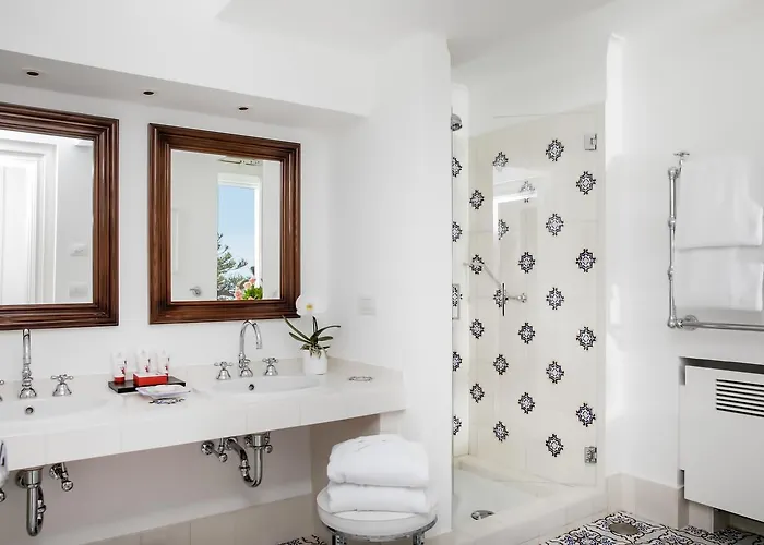 La Minerva Отель